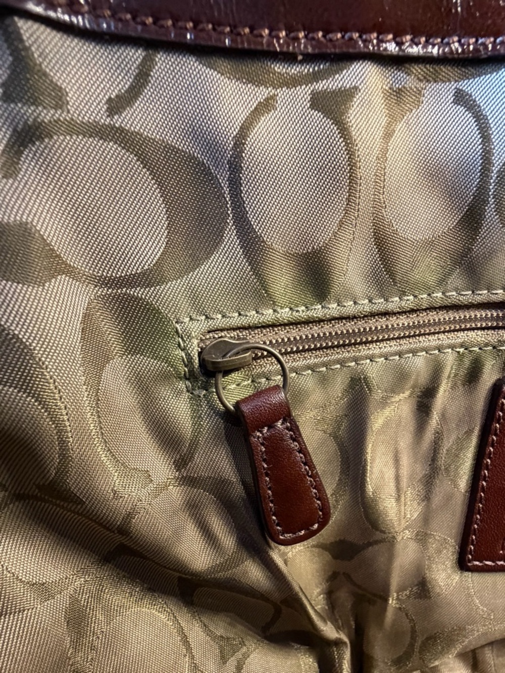 Coach Patent Leather Shoulder Tote with Gold Hardware! #11500 - Picture 15 of 16